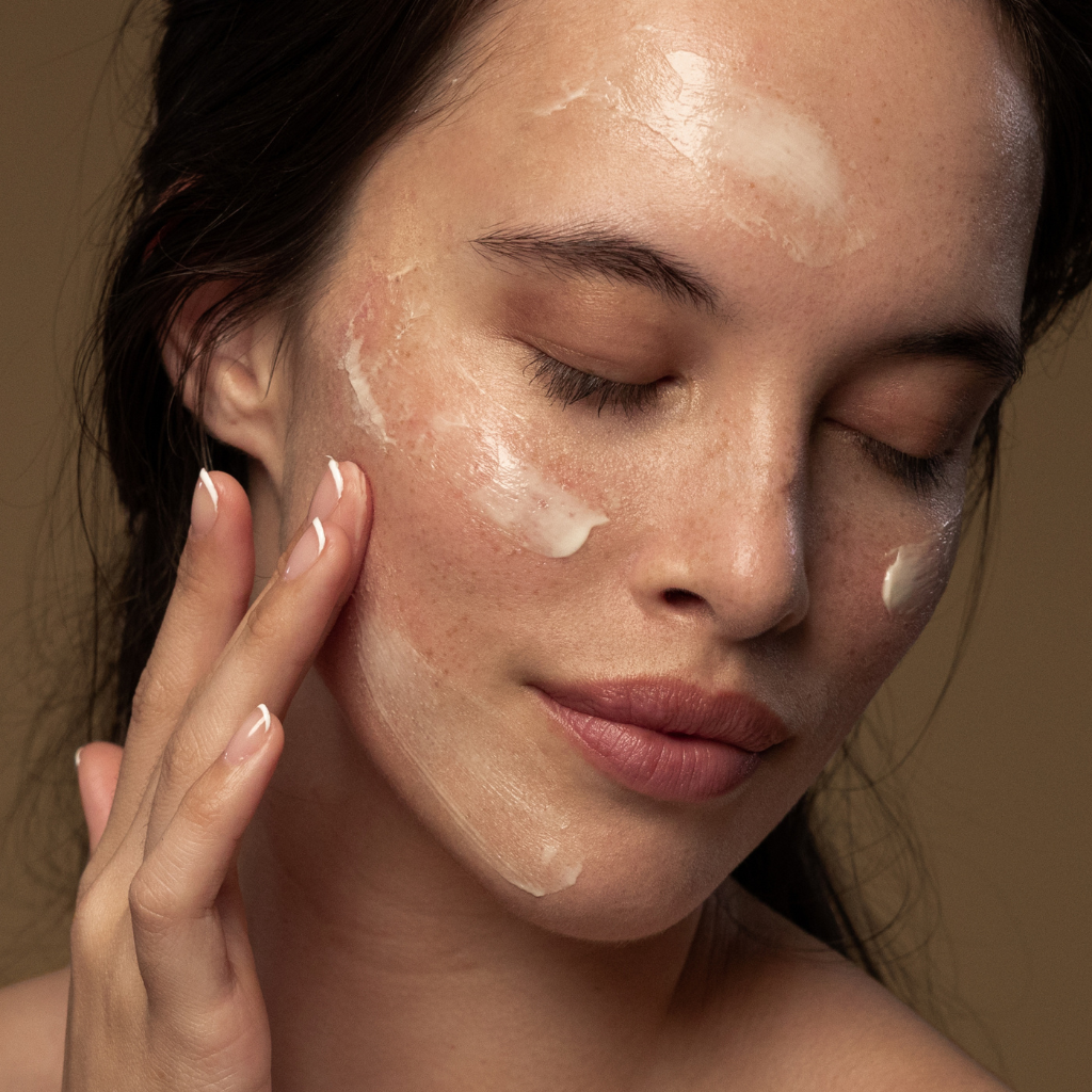 Antipodes | Avocado Pear Collagen-Boosting Night Cream- Naturelle.fi