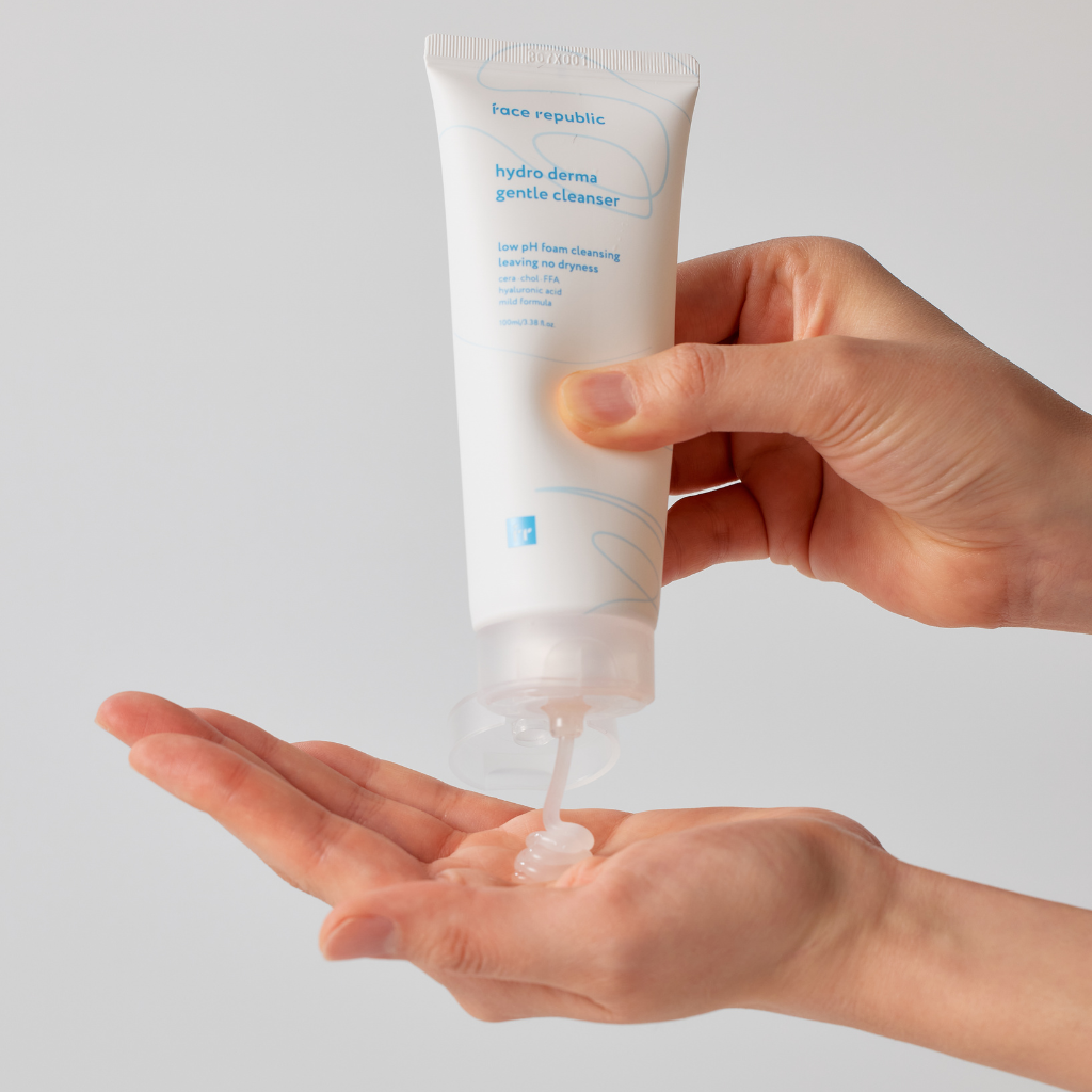 Face Republic | Hydro Derma Foam Cleanser - Naturelle