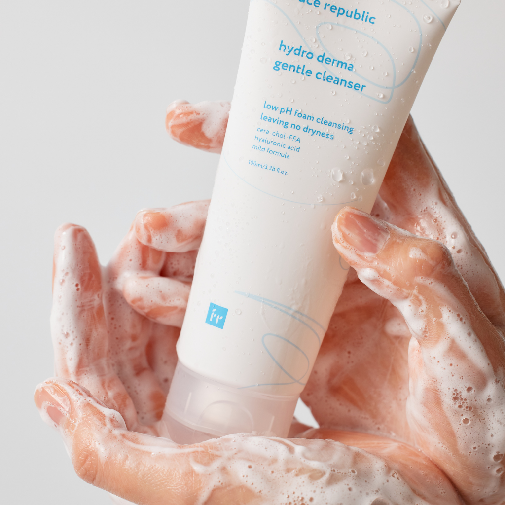 Face Republic | Hydro Derma Foam Cleanser - Naturelle
