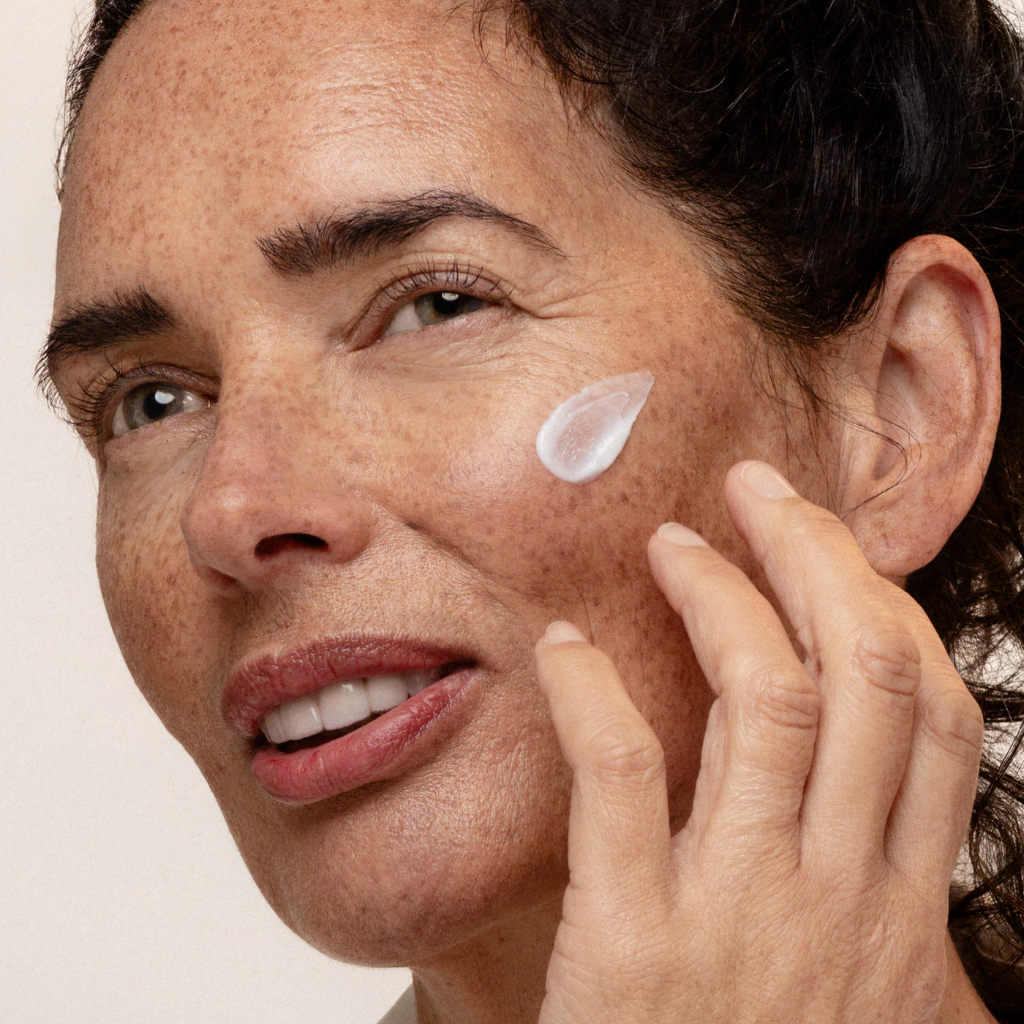 Antipodes | Jasmine Flower Menopause Facial Cream Mini Jar - Naturelle