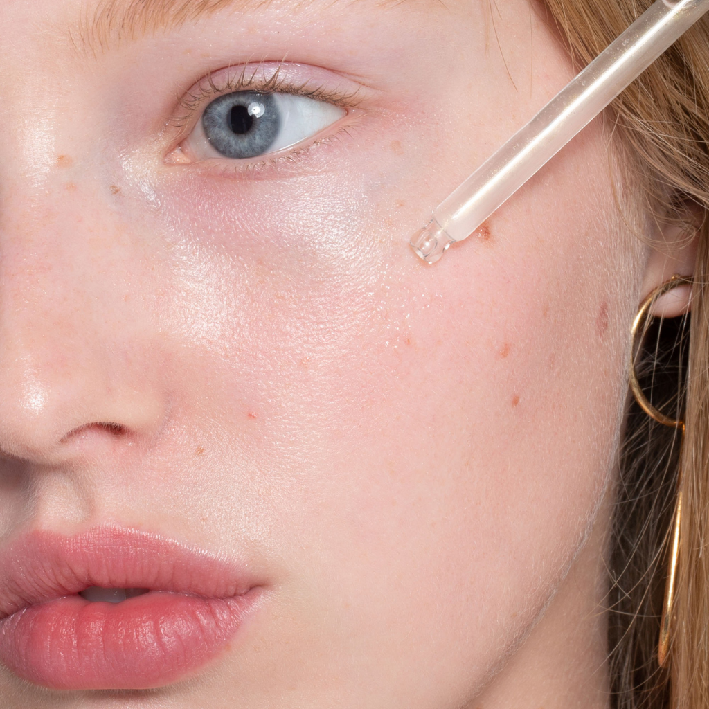 True Skin Radiant Priming Serum - Light It Up