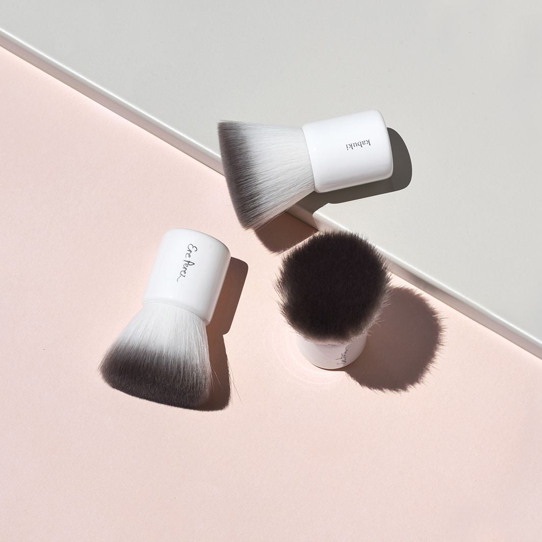 Ere Perez | Eco Vegan Kabuki Brush - Naturelle.fi