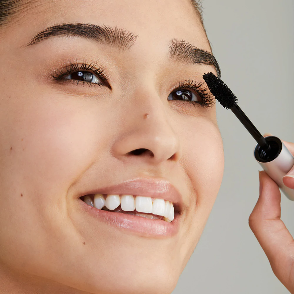 RMS Beauty | Straight Up Mascara Luonnonkosmetiikan pidentävä ripsiväri - Naturelle.fi