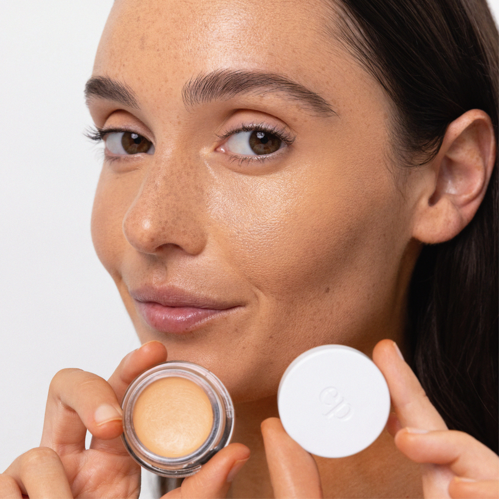 Ere Perez | Arnica All-Cover Pot Peitevoide - Naturelle.fi