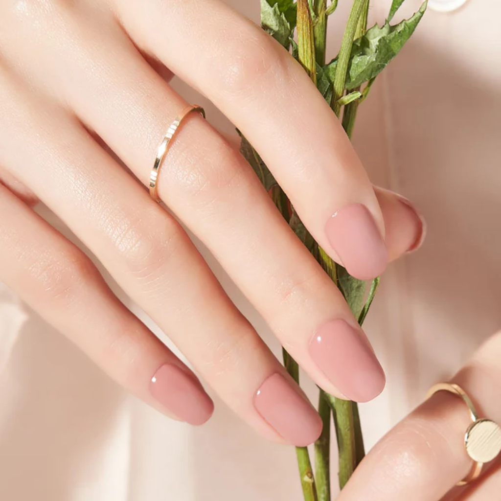 ÉDGEU | Gel Nail Sticker Ash Pink - Naturelle.fi