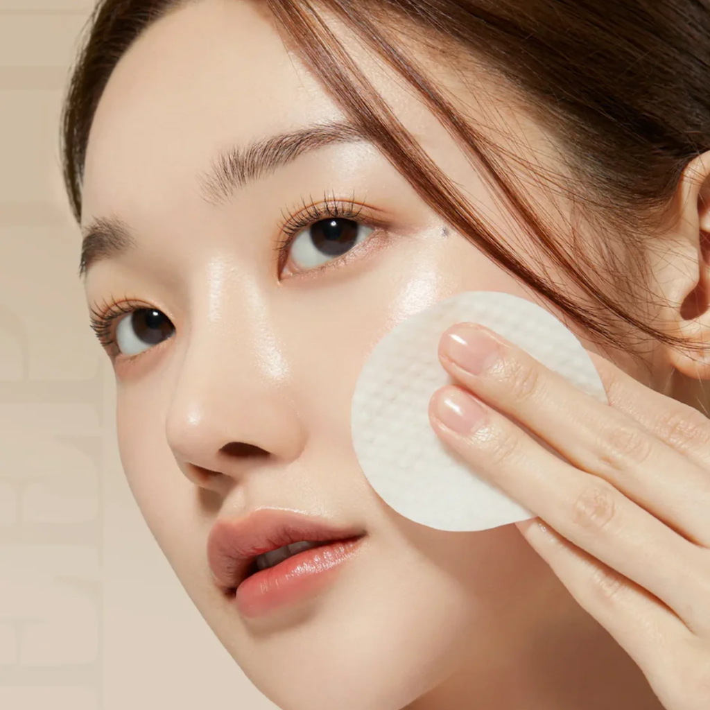 Medicube | Deep Vita C Toner Pad - Naturelle