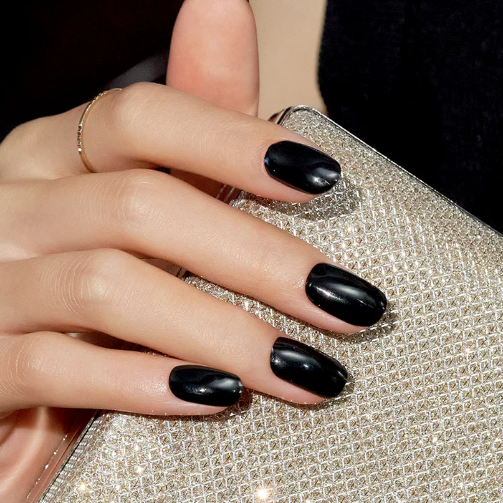  ÉDGEU | Gel Nail Sticker Extreme Black - Naturelle.fi