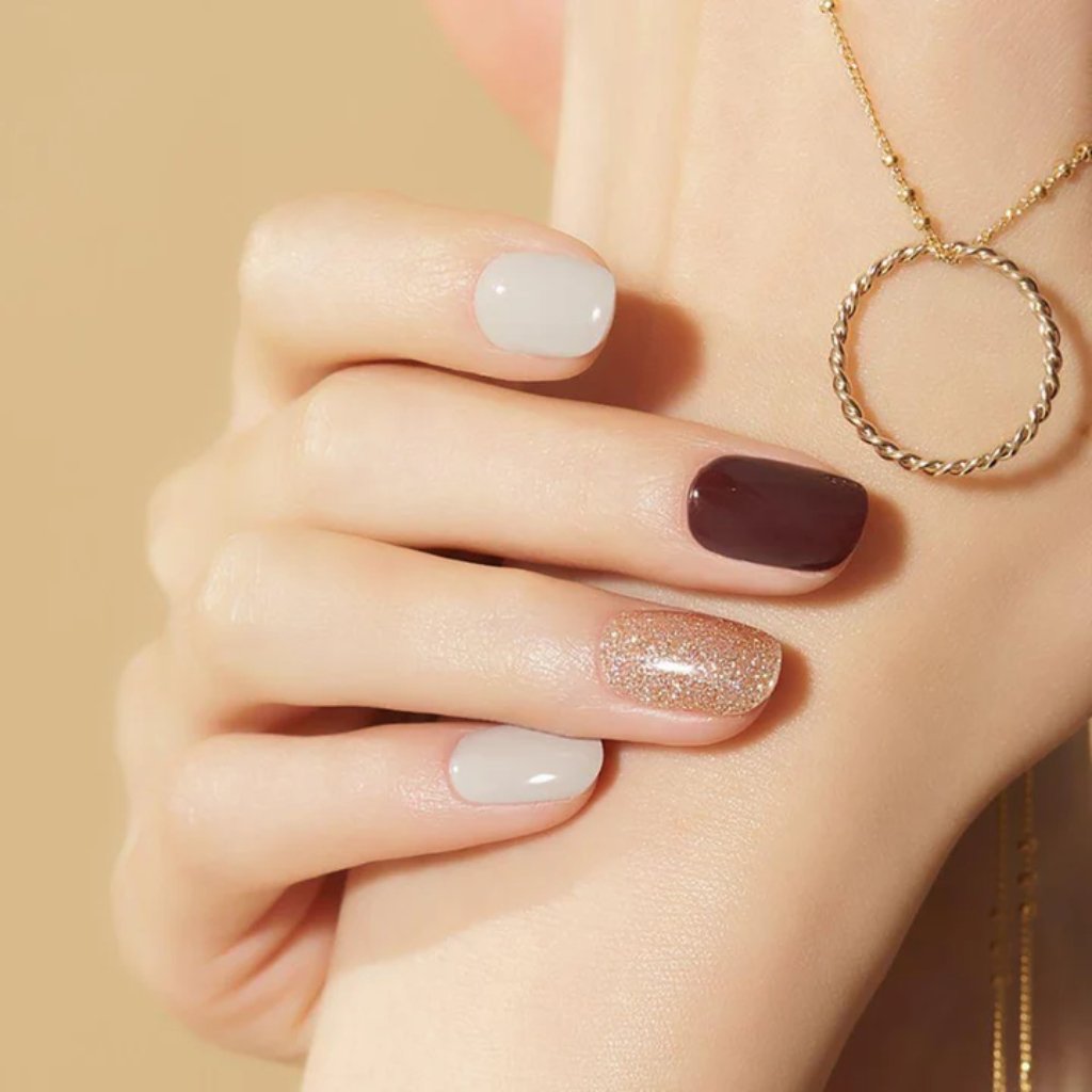 Edgeu | Gel Nail Sticker Kynsitarrat - Sparkling Wine - Naturelle