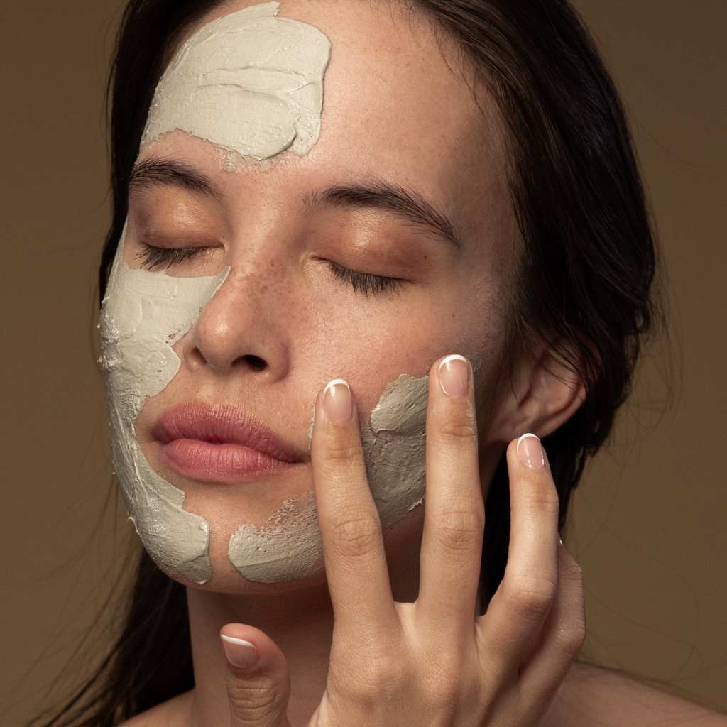 Antipodes | Halo Brightening Mud Mask Mini - Naturelle.fi