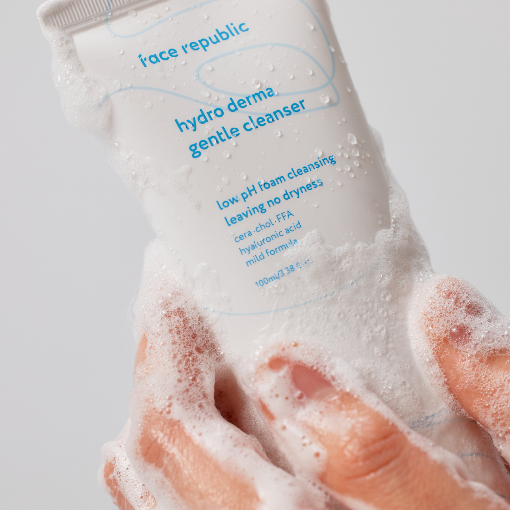 Face Republic | Hydro Derma Foam Cleanser - Naturelle