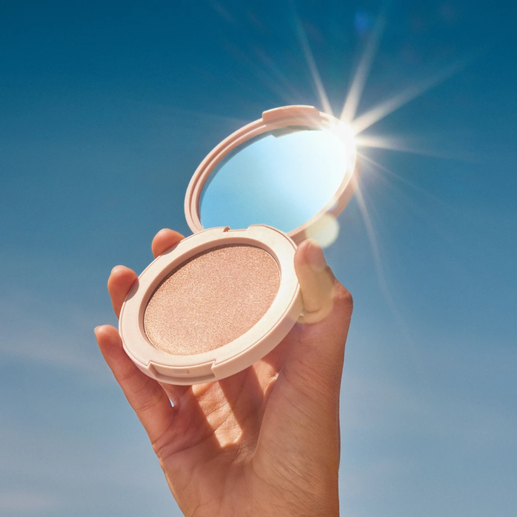 ILIA Beauty | Lightshift Cream Highlighter - Naturelle.fi 