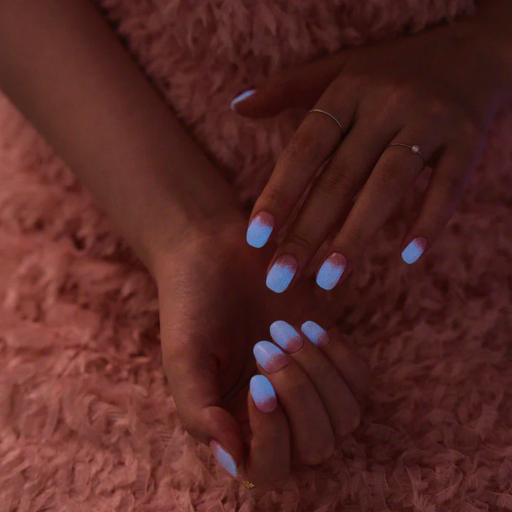 ÉDGEU | Gel Nail Sticker Romantic Neon Glow - Naturelle.fi